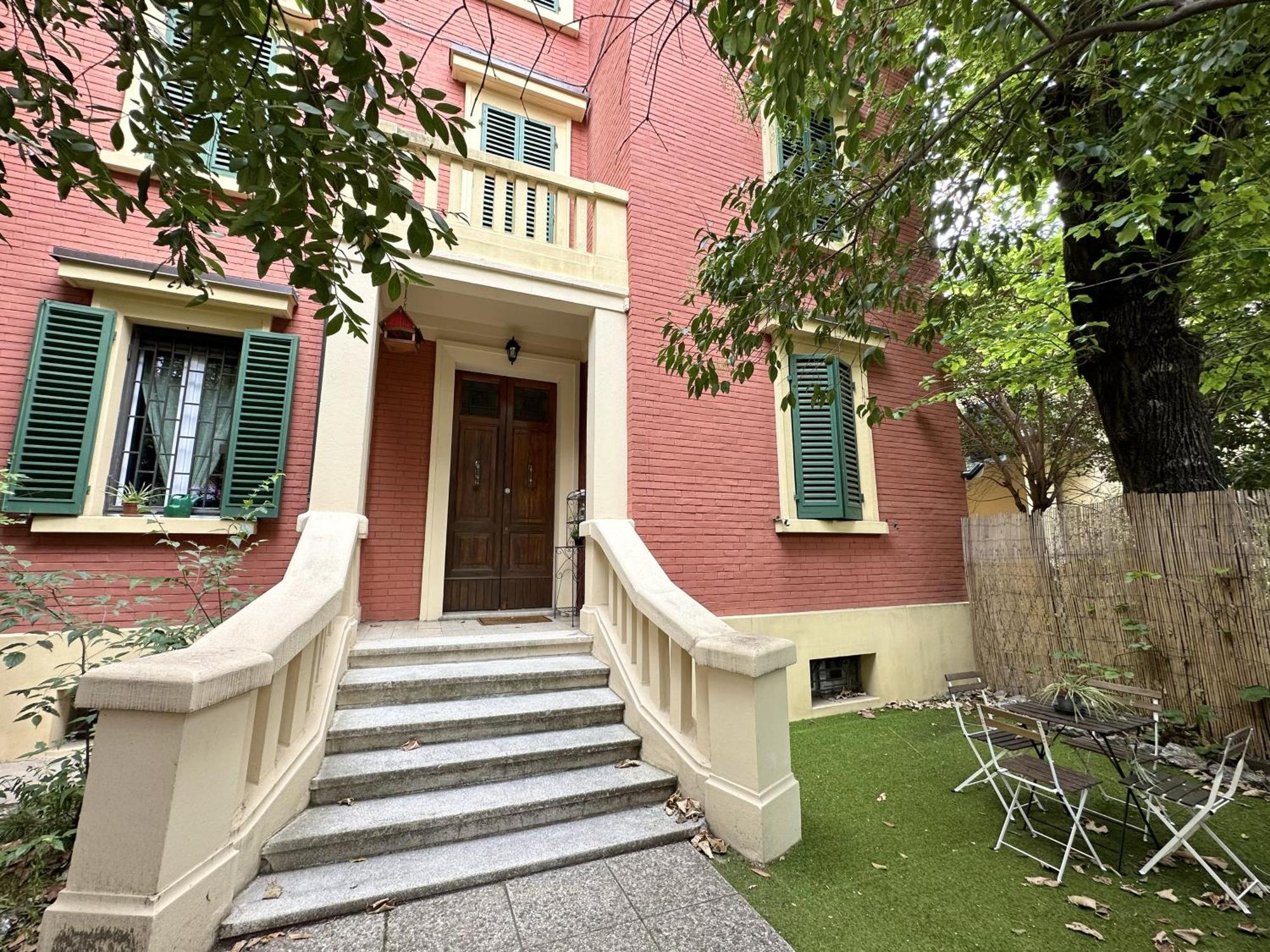 Appartamento Biancospino - Maison Louise Bologna, Sant'Orsola Екстериор снимка